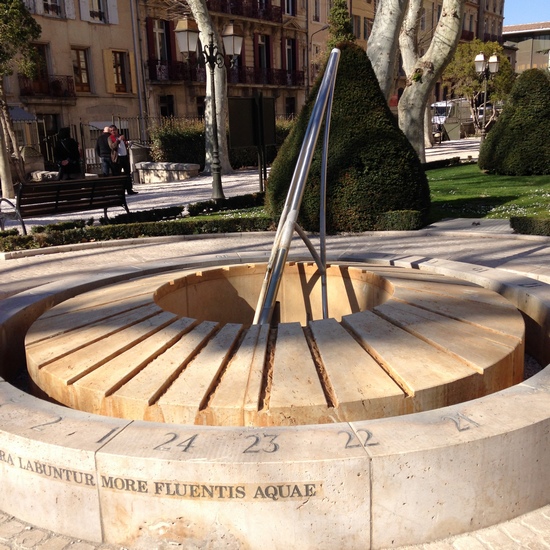 Photo : Cadran solaire du jardin des archevêques à Narbonne